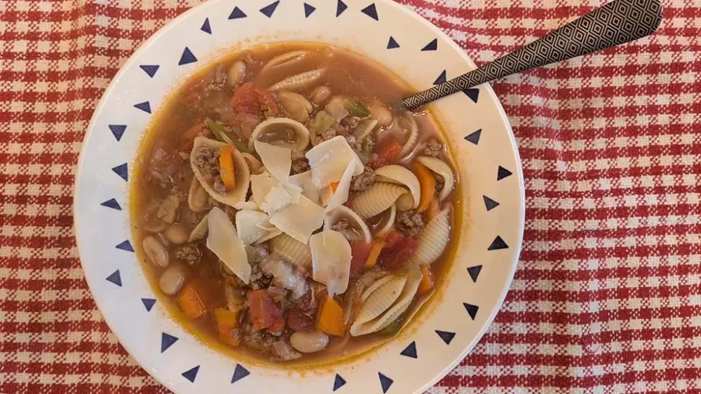 LUCKY’S CROCKPOT PASTA E FAGIOLI