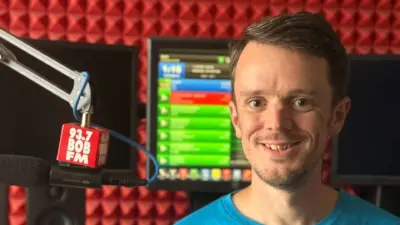 nick_show_page_1920x1360