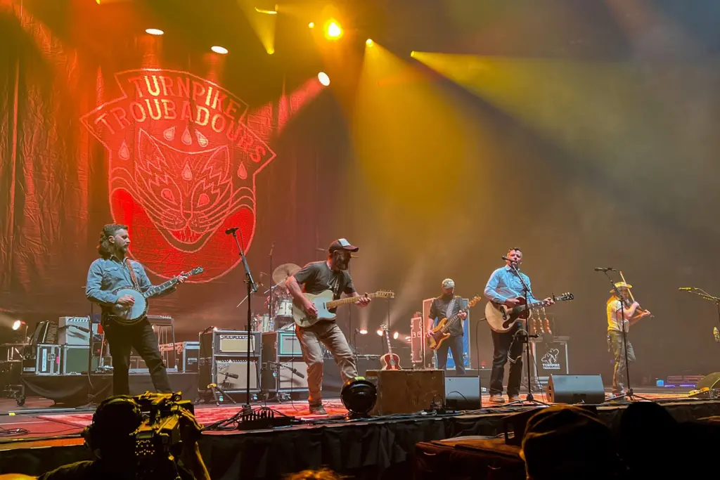 Turnpike Troubadours performing in Knoxville, TN, 2023