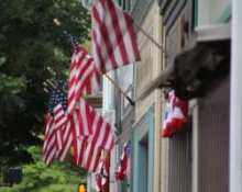 holiday1-300x200650050-1