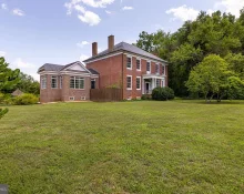 carolinehouse734210
