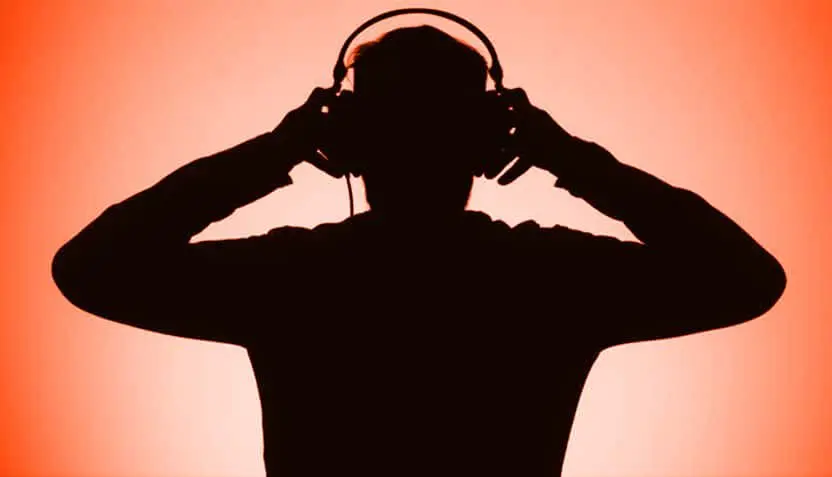 music-meeting-headphones-1-832