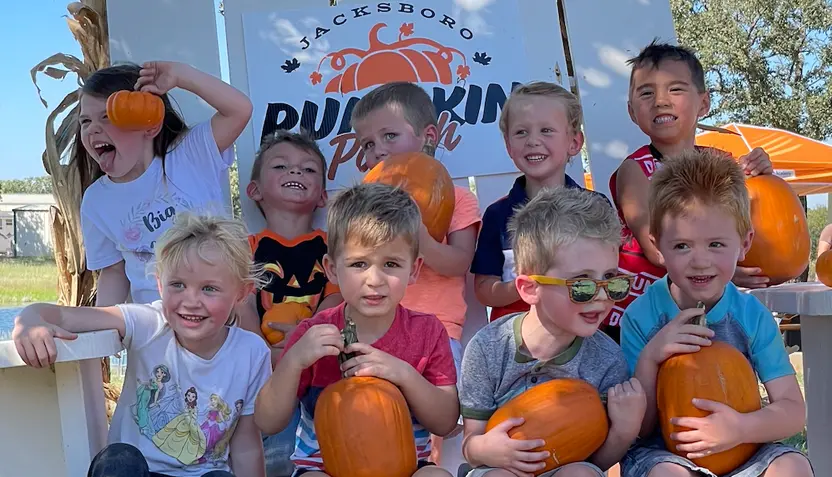 jacksboro-pumpkin-patch-2026-832