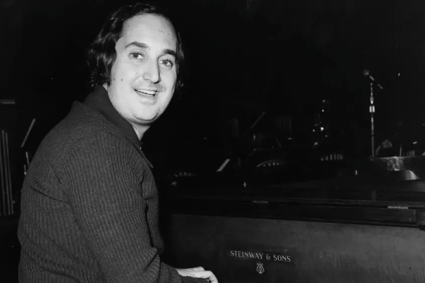 attachment-neilsedaka
