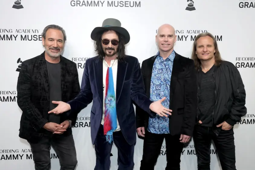 attachment-dirtyknobs-1