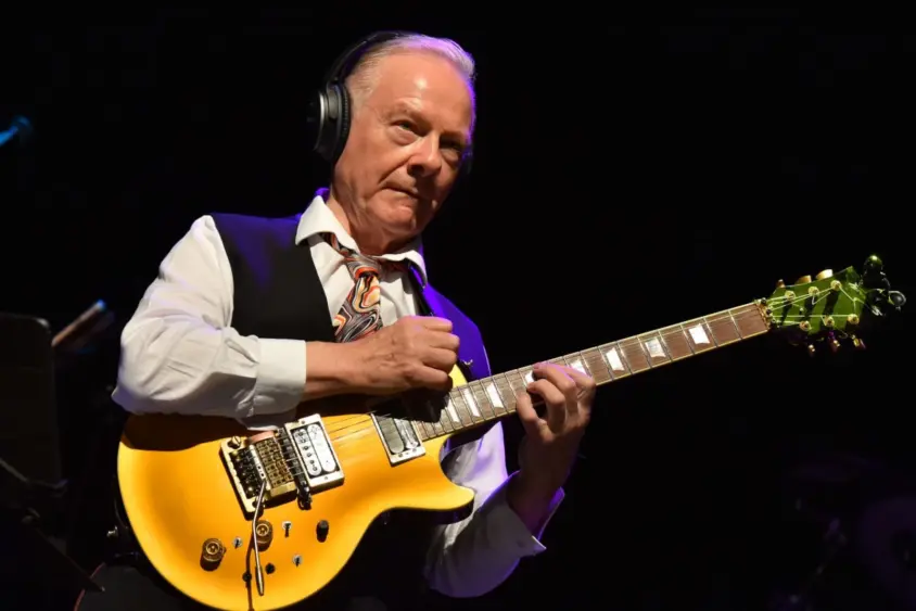 attachment-robert-fripp