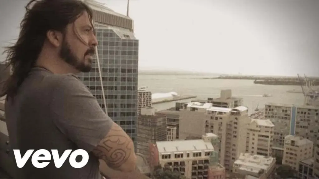 foo-fighters-these-days-2