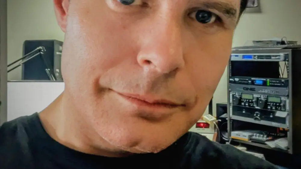 pxl_20251123_184129486-mp2