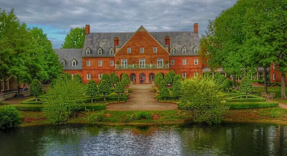 68e02eee6d23b52f9696681d_founders-wide