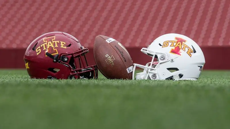 helmet_media_day_football_fb_2018_2_