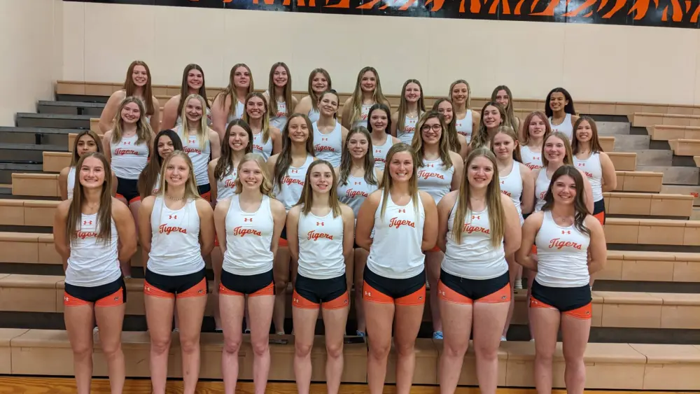 carroll-girls-track-2