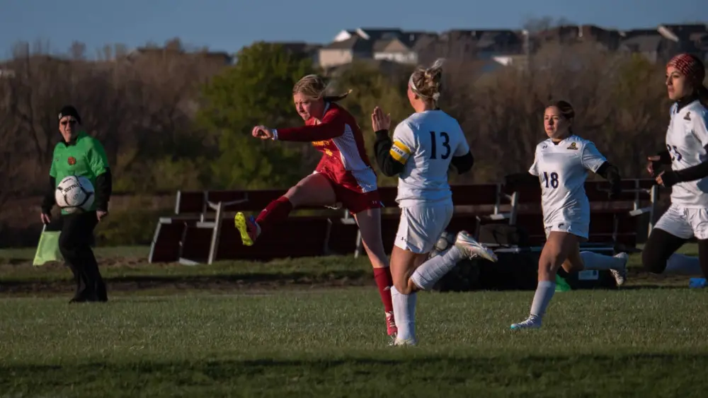 kuemper-v-ds-girls-soccer-1344045
