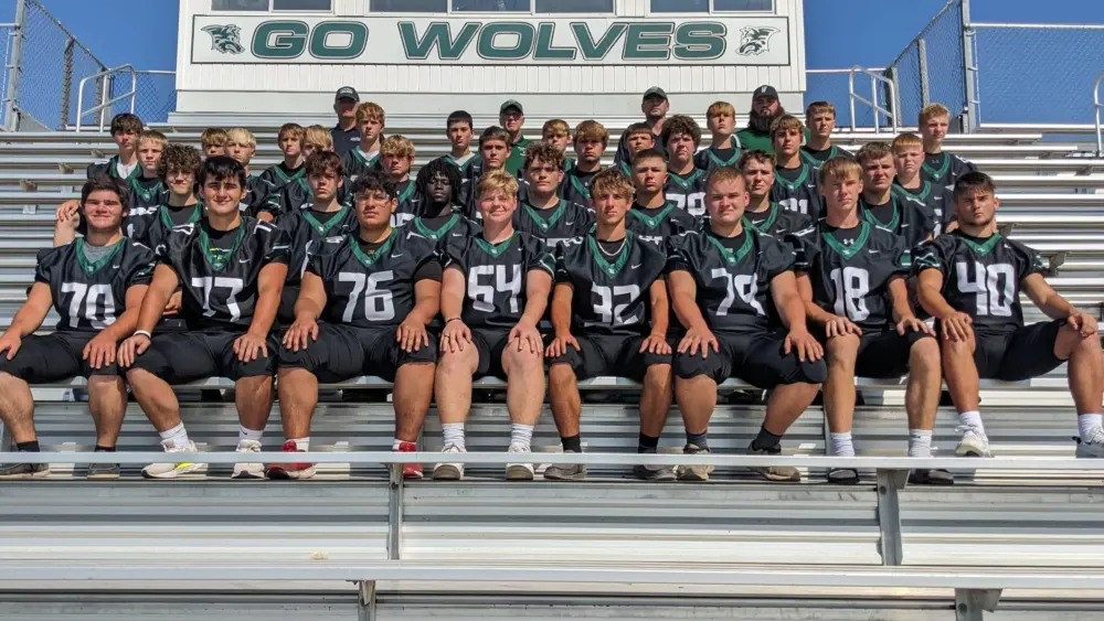 ikm-manning-football-11