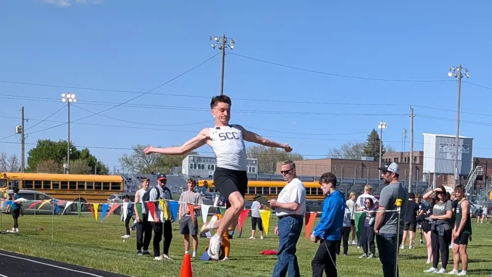 boys-track-scc
