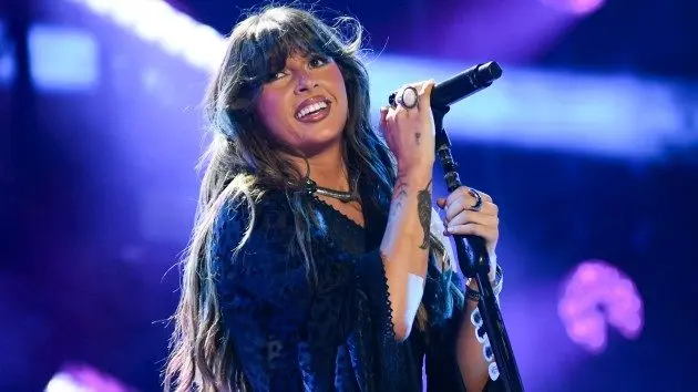 m_ellalangleysofi_connie20chornuk_032326676789