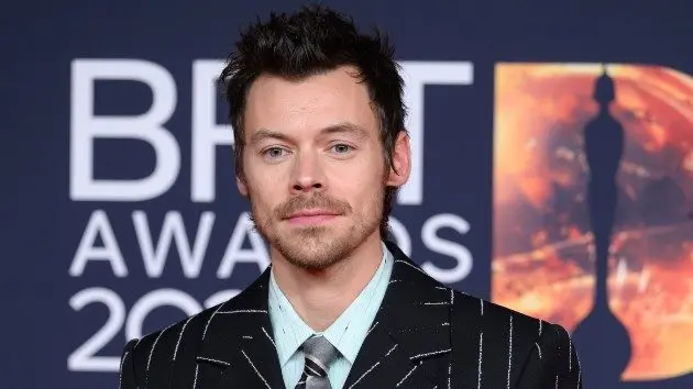 getty_harrystyles_040126252626