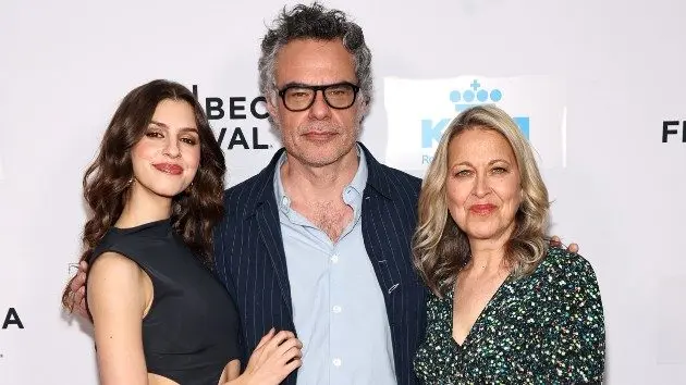 getty_aliceandsteve_060926551035
