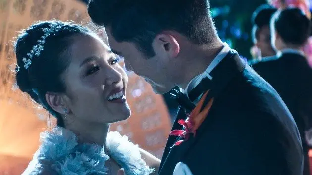 e_crazyrichasians_100926333592