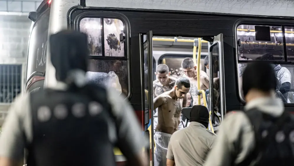 2024-06-12t025742z_282174986_rc2w88a48mmq_rtrmadp_3_el-salvador-violence-gangs_1