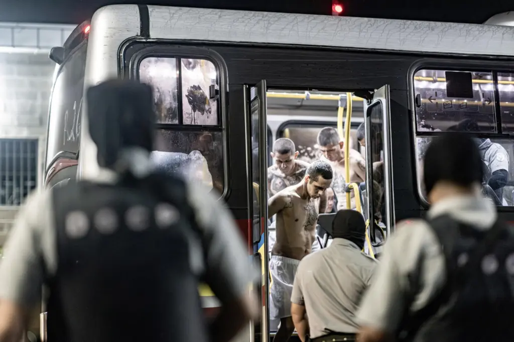 2024-06-12t025742z_282174986_rc2w88a48mmq_rtrmadp_3_el-salvador-violence-gangs_1