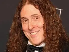 weird-al-yankovic-with-puddles-piddy-party