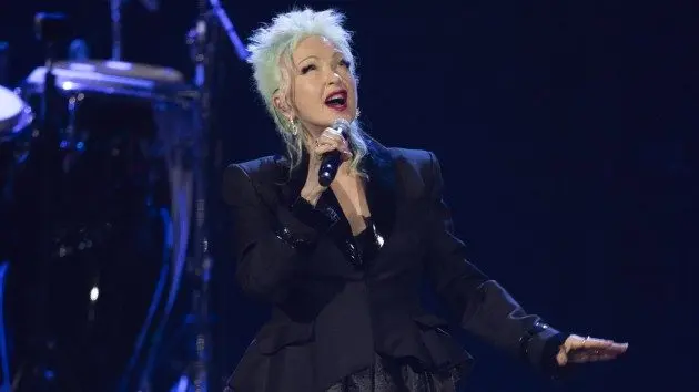 m_cyndilauperrrhof2025_011626488807