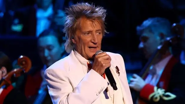 getty_rodstewart_081026905340