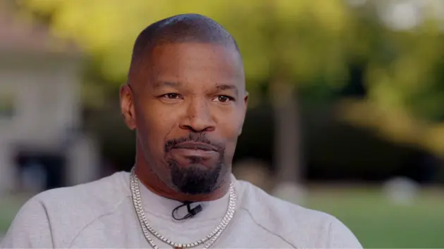 e_jamiefoxx_100526566526