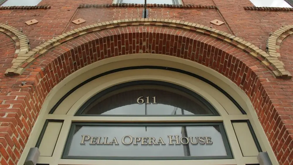 pella-opera-house-16