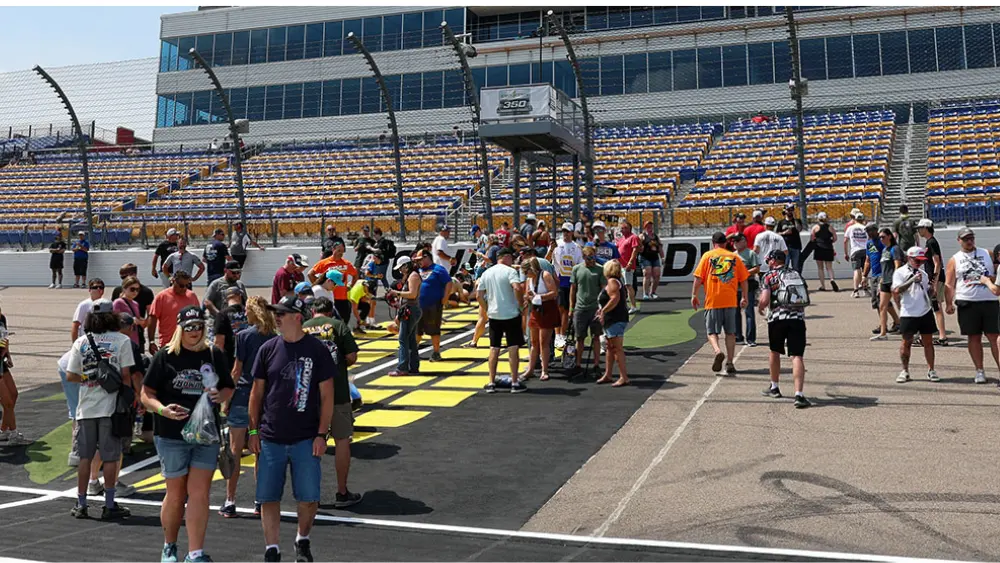 fan-day-iowa-speedway