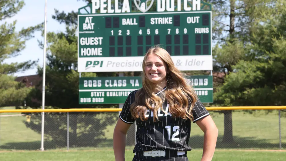 Pella Summer Teams Split with Newton