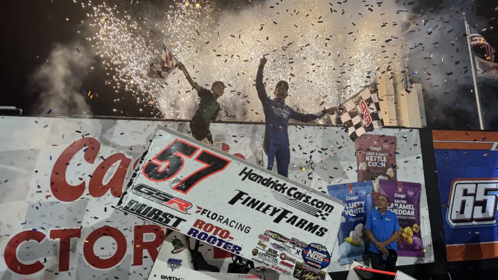 Larson's Double Nets Him A Knoxville Nationals Title | KNIA - KRLS