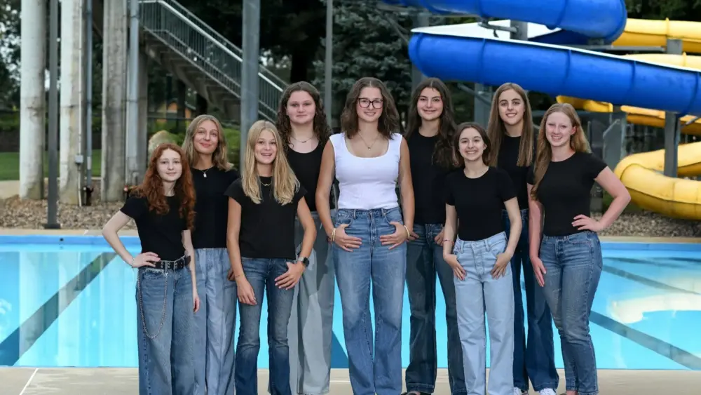 Pella Girls Swimmers Excited to Finish Strong and Build Into New Team Next Fall