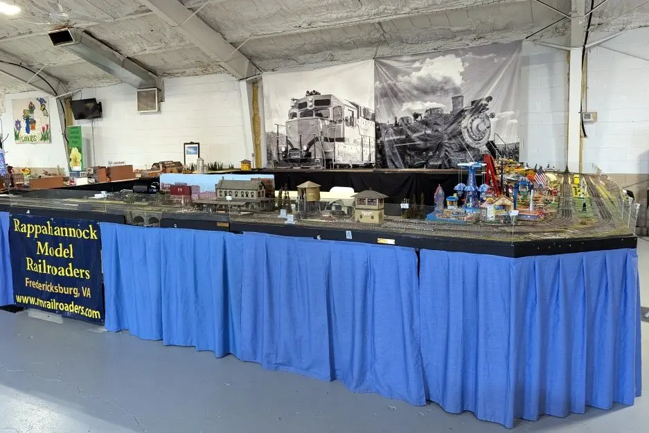 rmr_fburg_agfair_photo_med