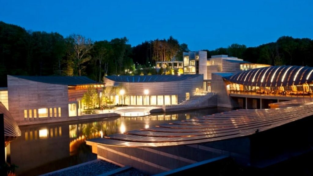 Crystal Bridges exhibition explores Tiffany & Co. and America's Natural Riches