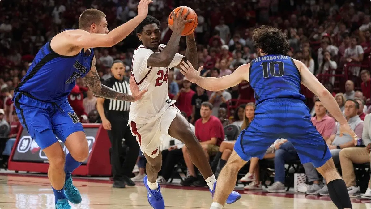 Arkansas takes down Memphis in Exhibition | KTLO