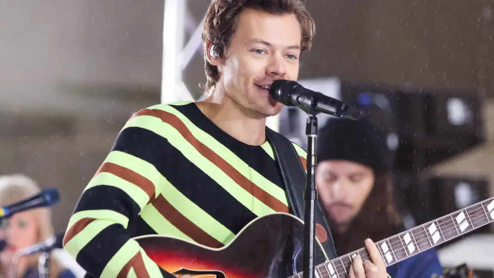newyork-may19singerharrystylesperformson