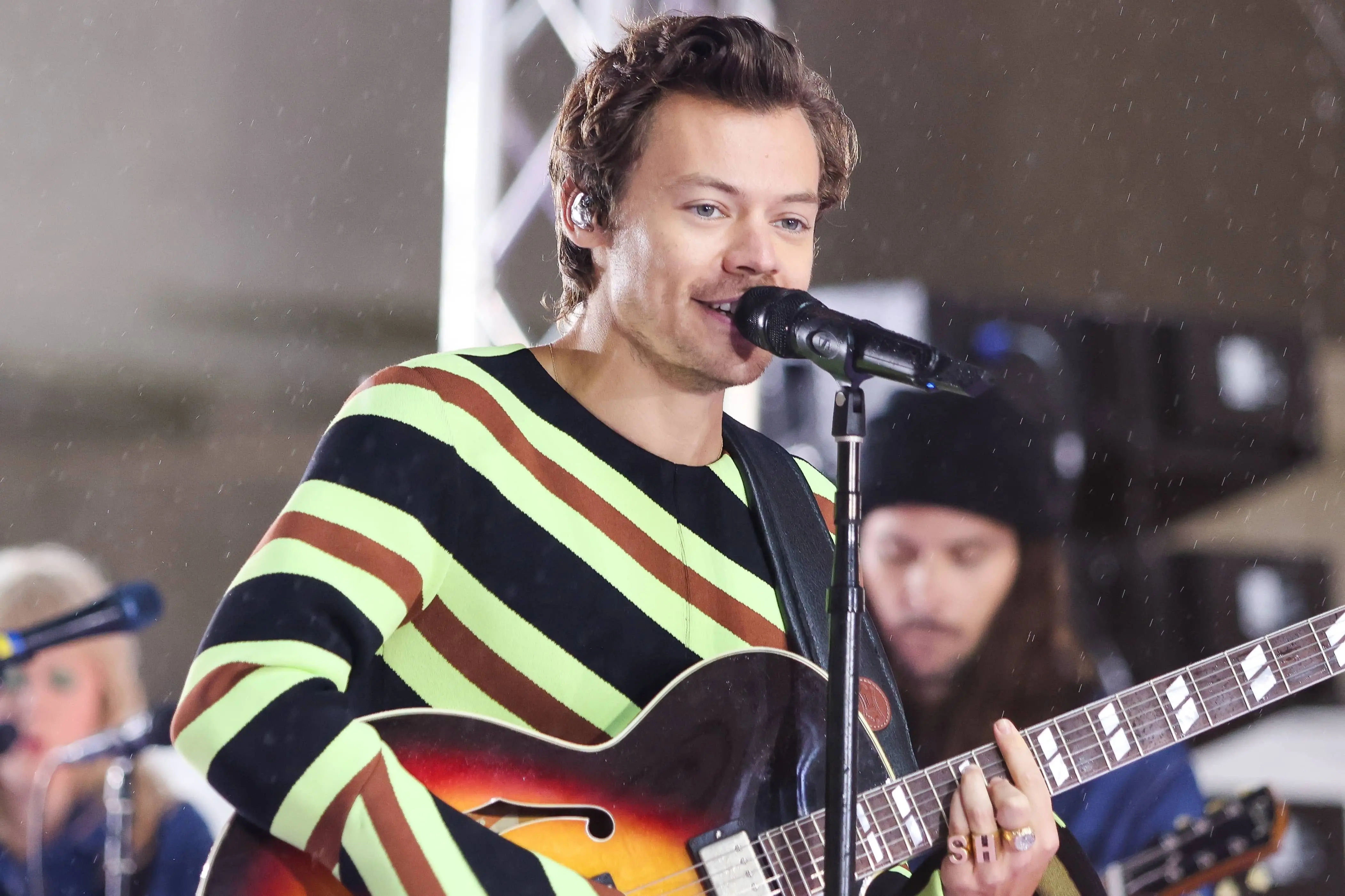 newyork-may19singerharrystylesperformson