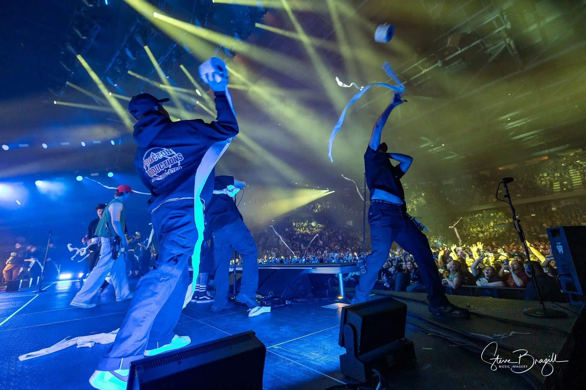 See the Photos! ADTR, Yellowcard, and The Wonder Years at Toyota