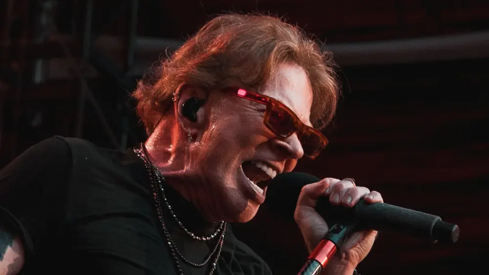attachment-guns_n_roses_axl_rose-7