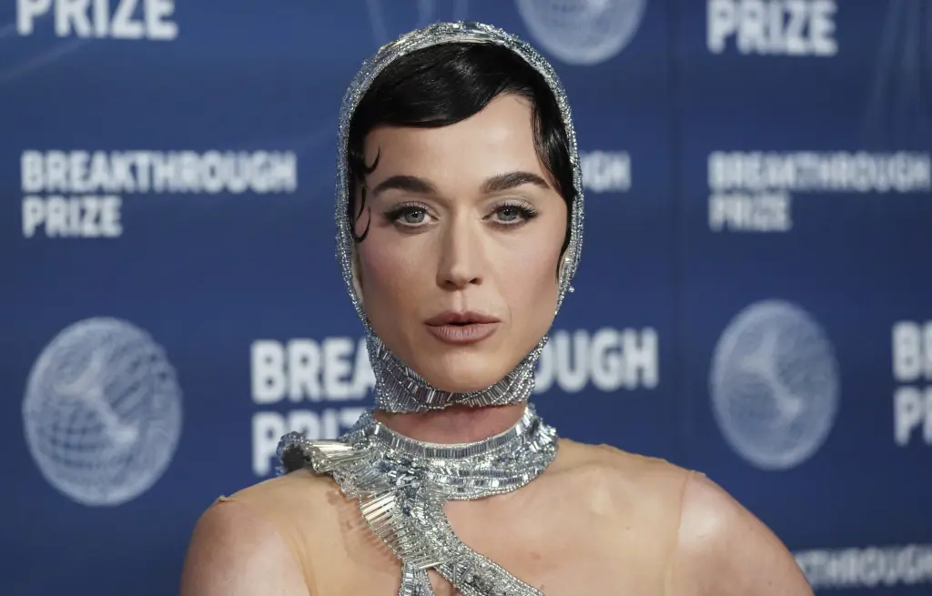 katy-perry-mansion-trial
