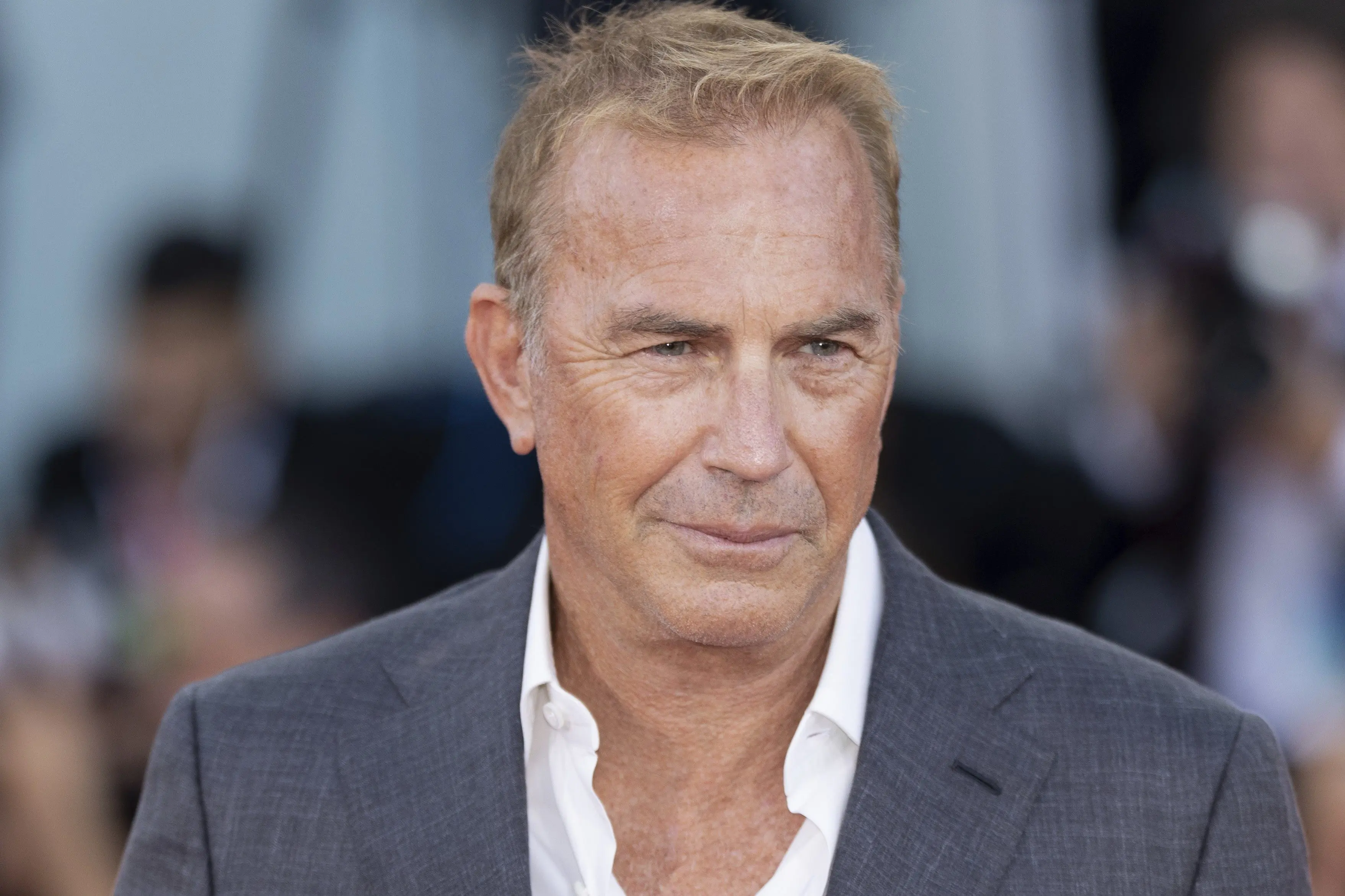 italy-venice-film-festival-awards-ceremony-red-carpet