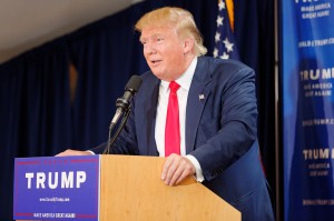 Donald_Trump_Laconia_Rally,_Laconia,_NH_4_by_Michael_Vadon_July_16_2015_20