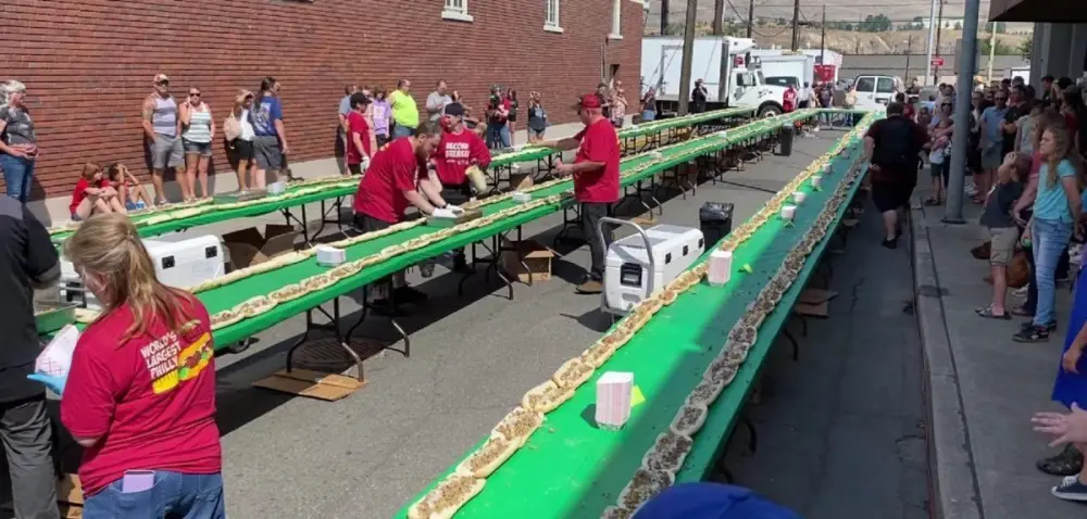 423587-1-longest-philly-cheesesteak