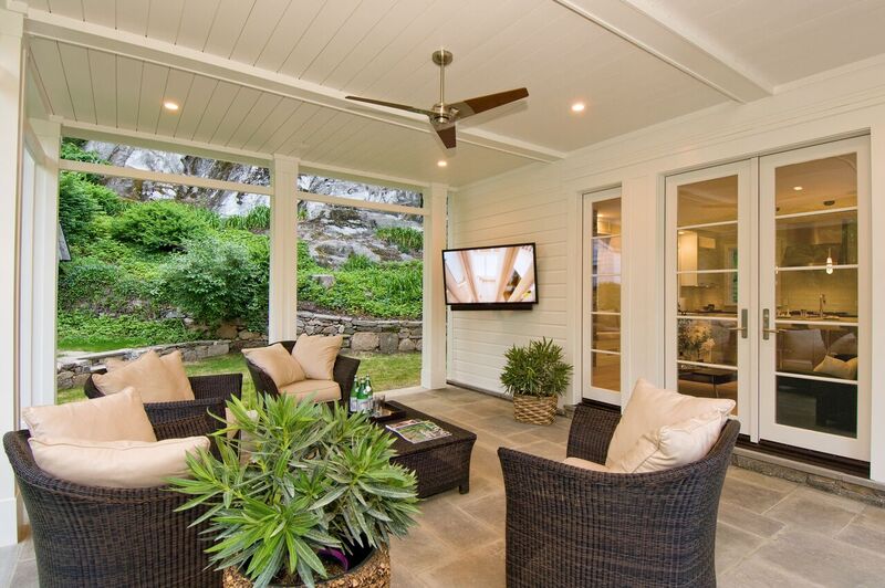 'The Greenwich House' patio