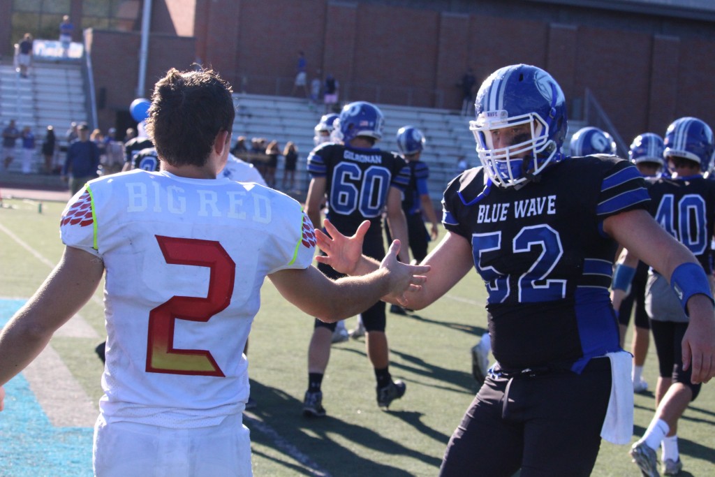 Greenwich and Darien renewed their FCIAC rivalry on Saturday (Evan Triantafilidis Photo)