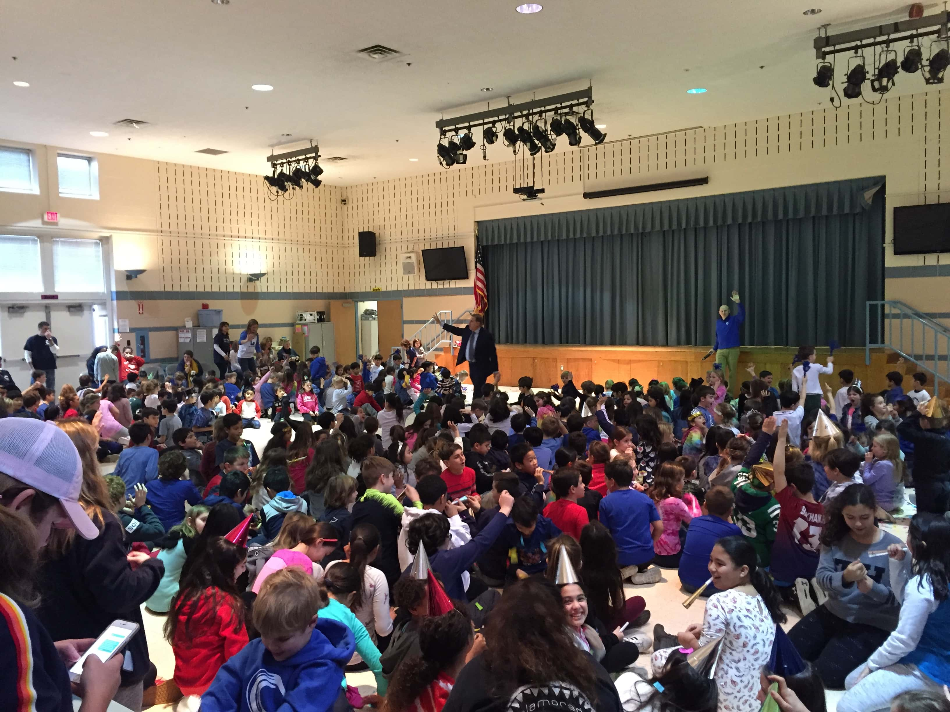 Students Return to Cos Cob School | Greenwich Sentinel