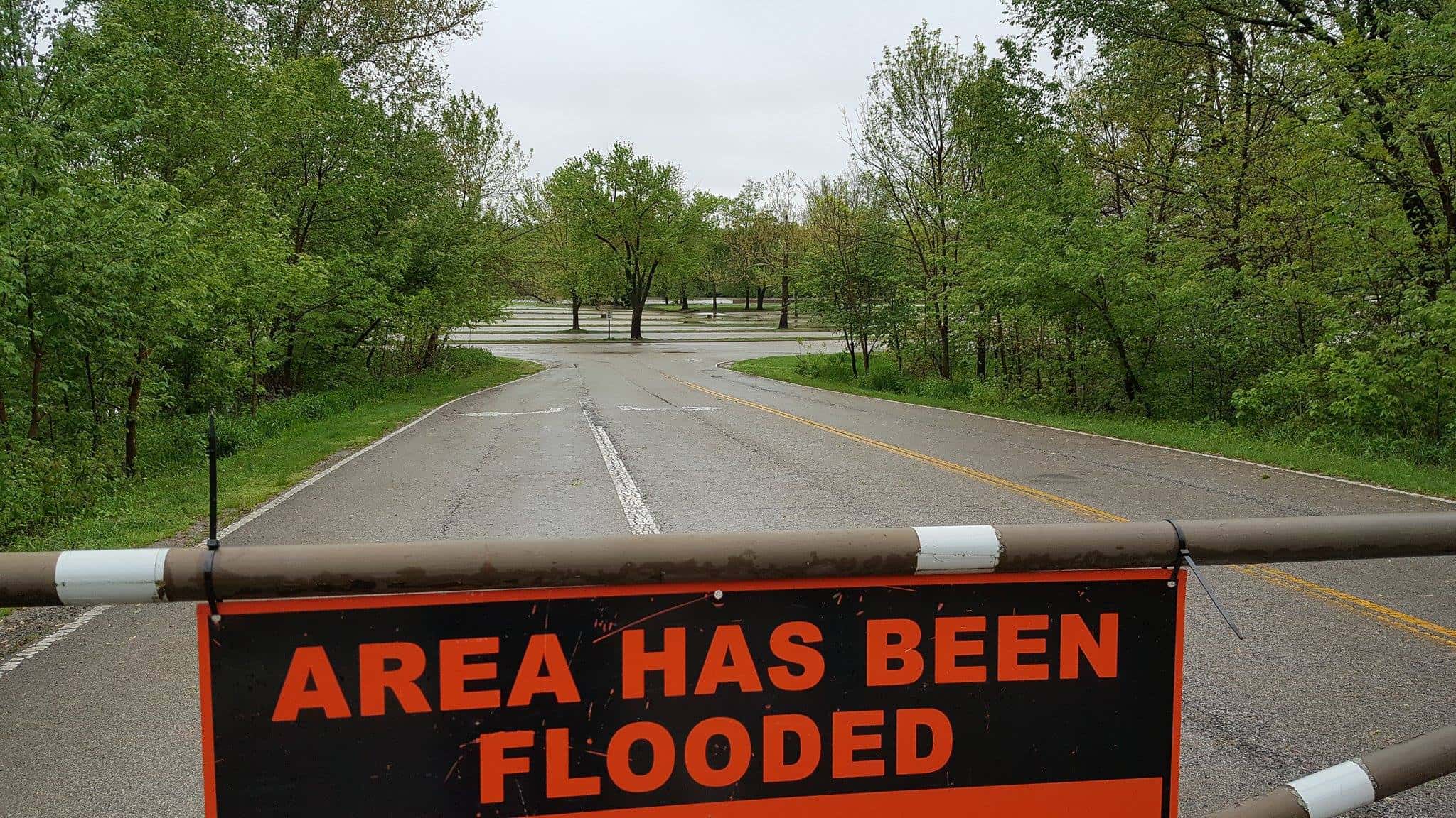 Flooding Starved Rock State Park Parking Lot Floods Flooded