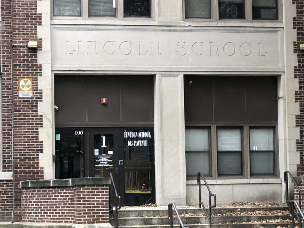 Facing staff shortage, Mendota District 289 switches to remote learning