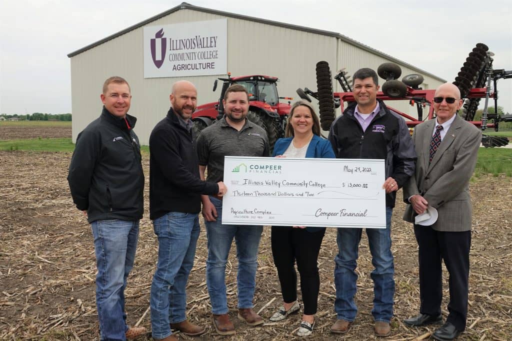 Compeer Financial donates to IVCC Ag Complex WGLC